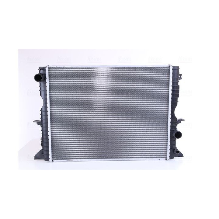 Radiatorius, variklio aušinimas NISSENS 64311A