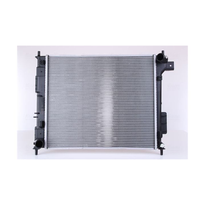 Radiatorius, variklio aušinimas NISSENS 666204