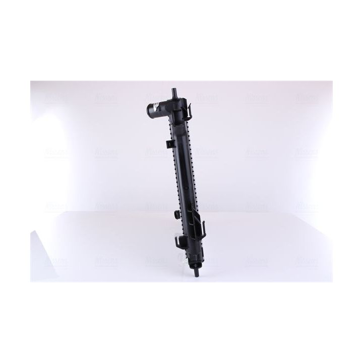 Radiatorius, variklio aušinimas NISSENS 666204