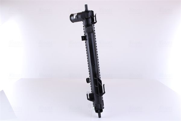 Radiatorius, variklio aušinimas NISSENS 666204