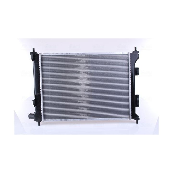 Radiatorius, variklio aušinimas NISSENS 666213