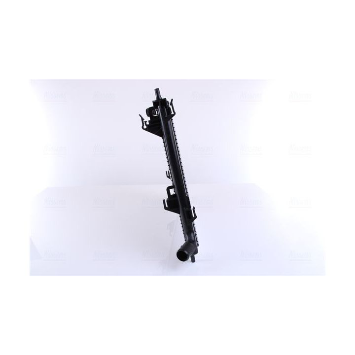 Radiatorius, variklio aušinimas NISSENS 666213