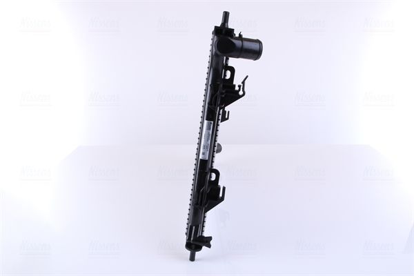 Radiatorius, variklio aušinimas NISSENS 666213