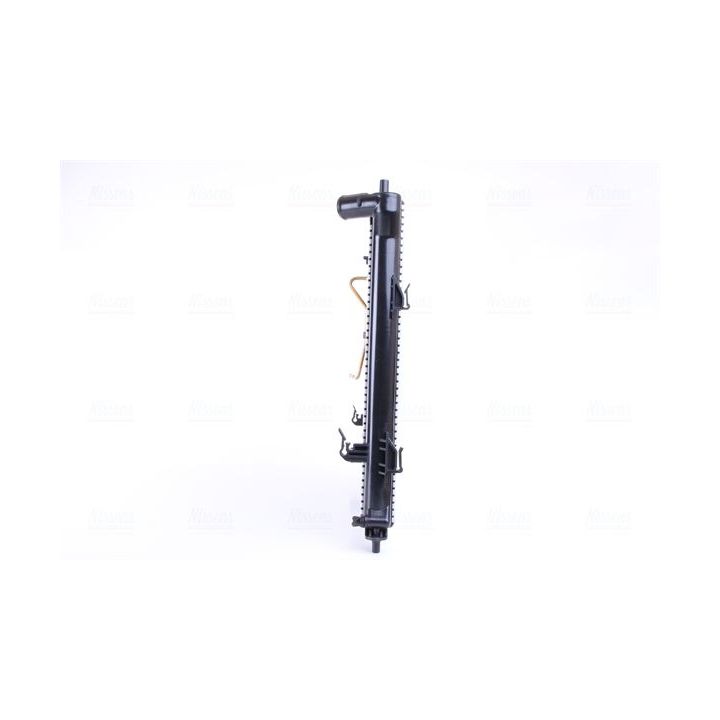 Radiatorius, variklio aušinimas NISSENS 666216