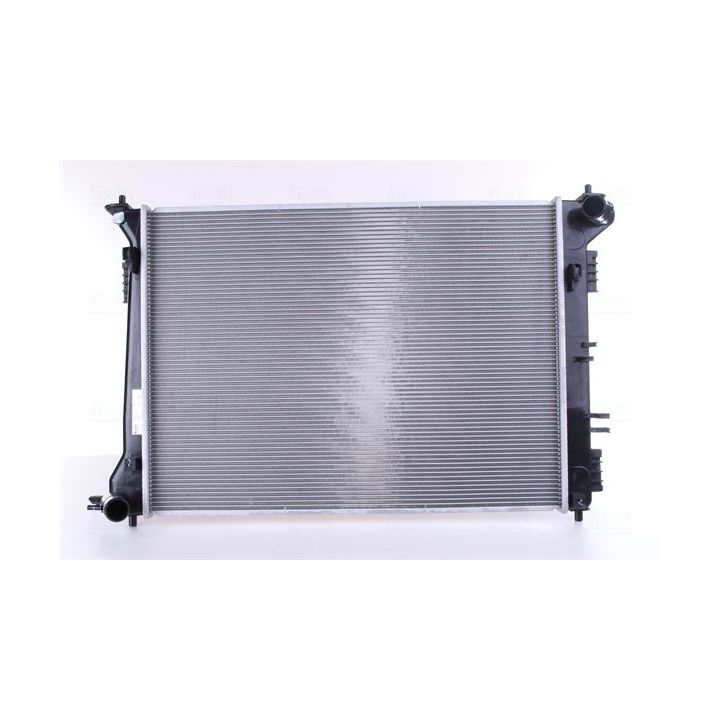 Radiatorius, variklio aušinimas NISSENS 666232