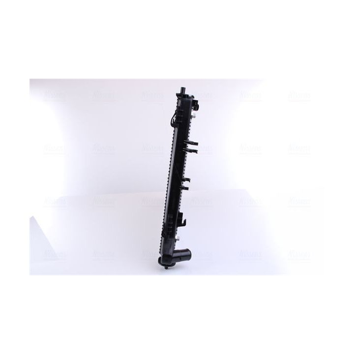 Radiatorius, variklio aušinimas NISSENS 666233