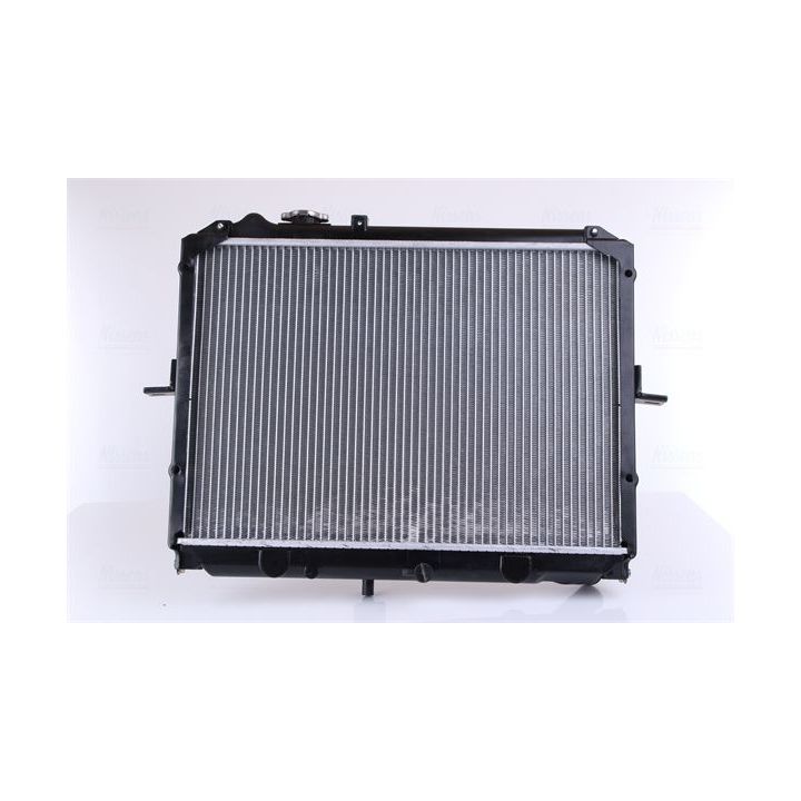 Radiatorius, variklio aušinimas NISSENS 66645