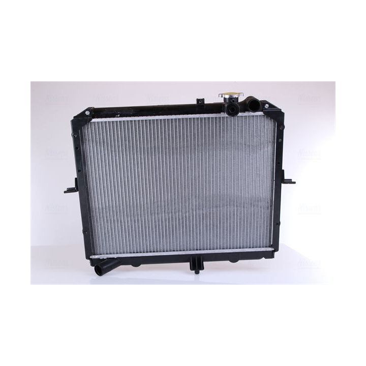 Radiatorius, variklio aušinimas NISSENS 66646