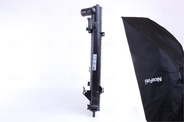 Radiatorius, variklio aušinimas NISSENS 675005