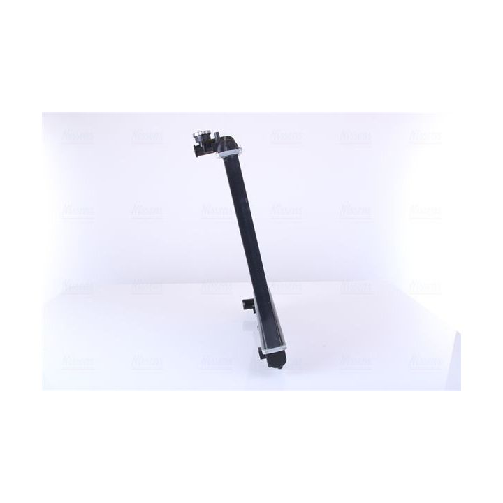 Radiatorius, variklio aušinimas NISSENS 67500A