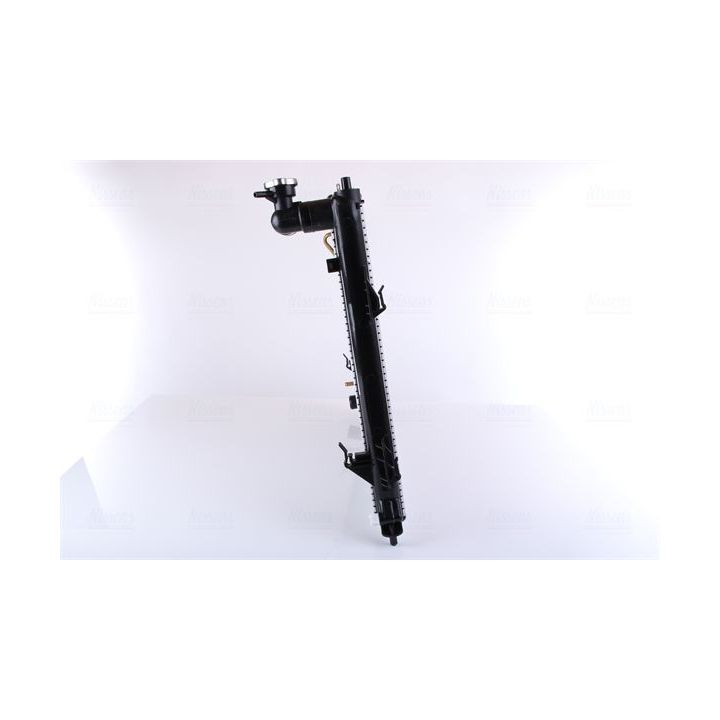 Radiatorius, variklio aušinimas NISSENS 675012