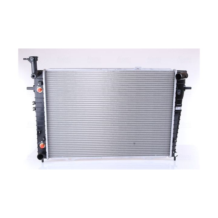 Radiatorius, variklio aušinimas NISSENS 675015