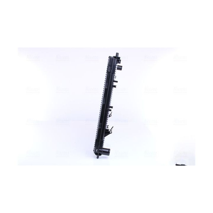 Radiatorius, variklio aušinimas NISSENS 675019