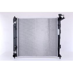 Radiatorius, variklio aušinimas NISSENS 675022