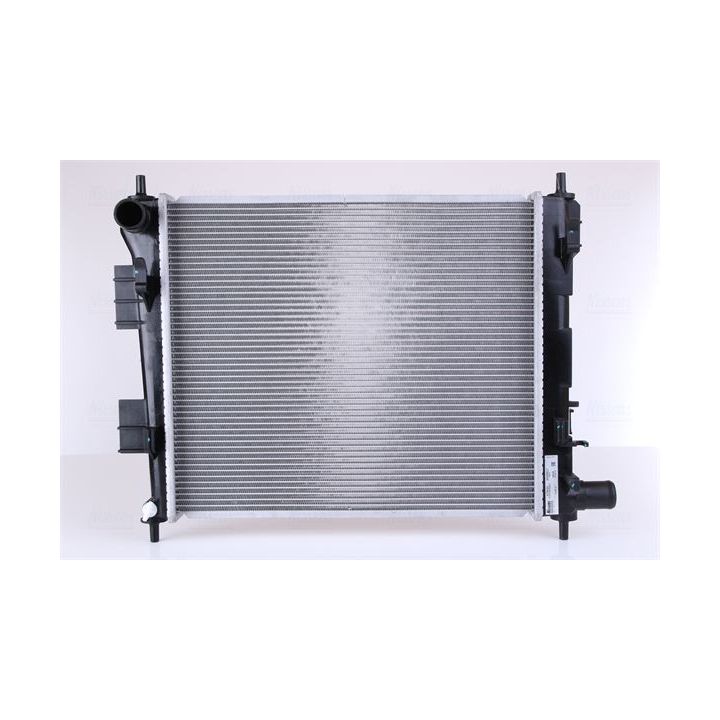 Radiatorius, variklio aušinimas NISSENS 675024