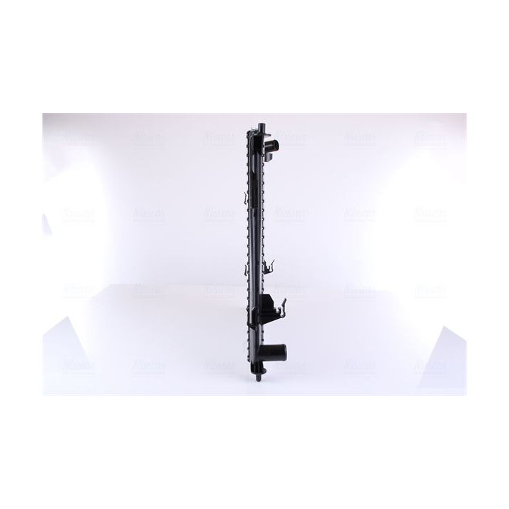Radiatorius, variklio aušinimas NISSENS 675032