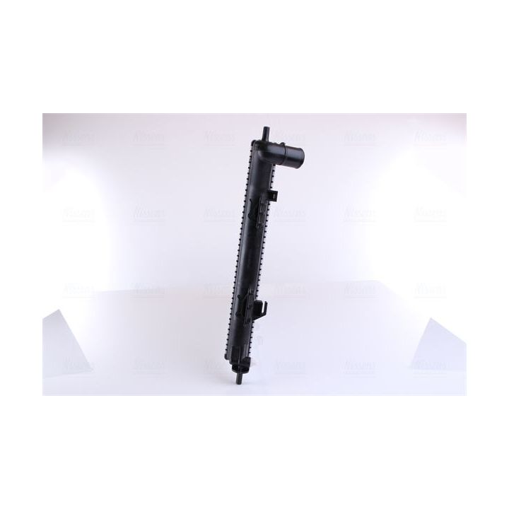 Radiatorius, variklio aušinimas NISSENS 675038