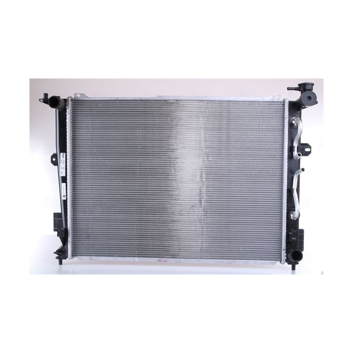 Radiatorius, variklio aušinimas NISSENS 675045