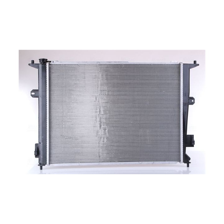 Radiatorius, variklio aušinimas NISSENS 675045