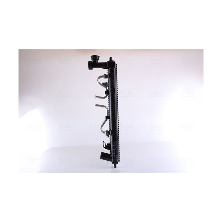 Radiatorius, variklio aušinimas NISSENS 675045