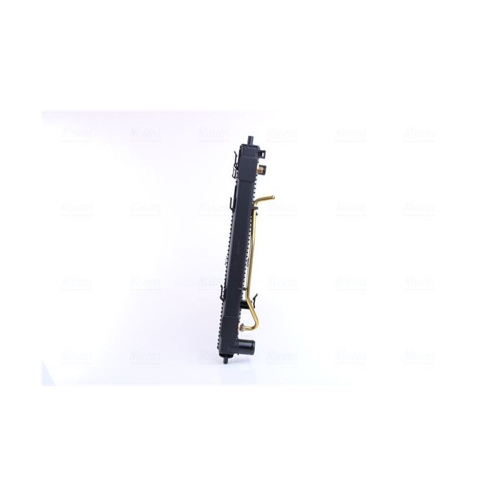 Radiatorius, variklio aušinimas NISSENS 675046