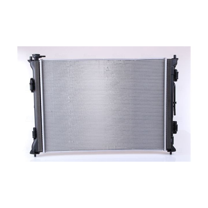 Radiatorius, variklio aušinimas NISSENS 675053