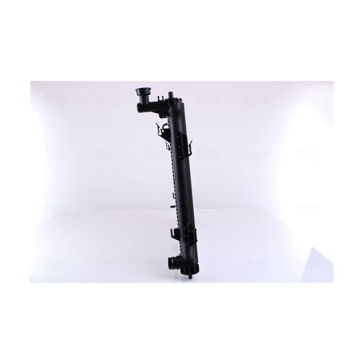 Radiatorius, variklio aušinimas NISSENS 675053