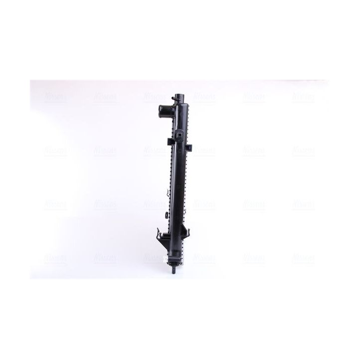 Radiatorius, variklio aušinimas NISSENS 675063