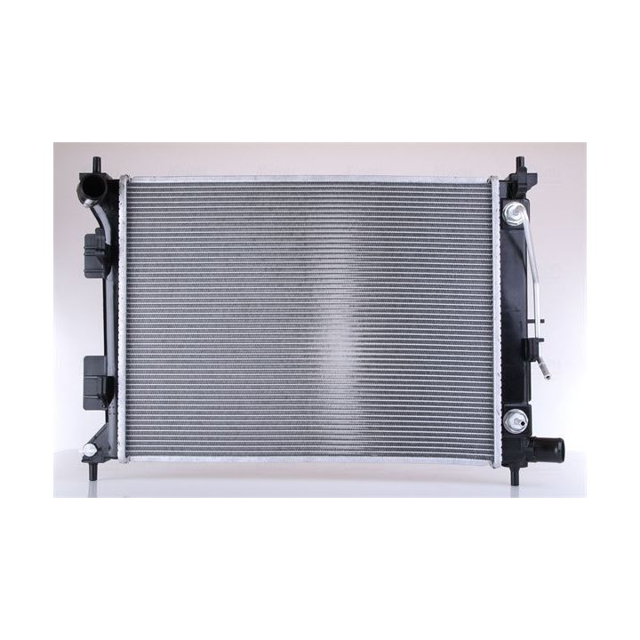 Radiatorius, variklio aušinimas NISSENS 675073