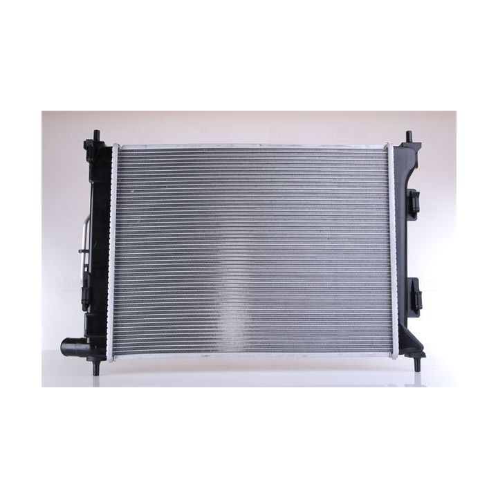 Radiatorius, variklio aušinimas NISSENS 675073