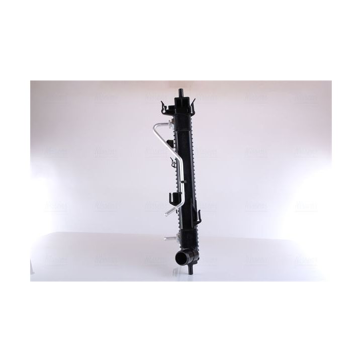 Radiatorius, variklio aušinimas NISSENS 675073