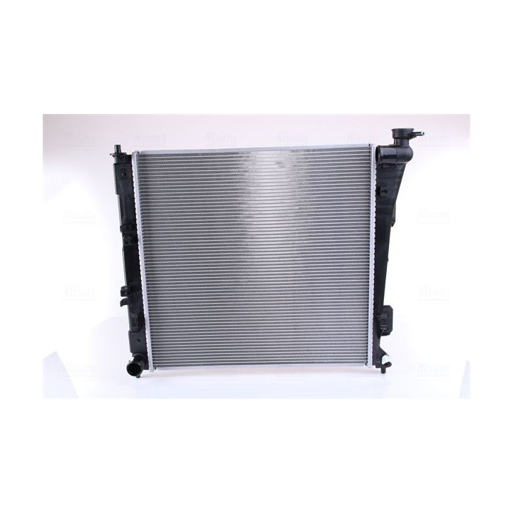 Radiatorius, variklio aušinimas NISSENS 67606