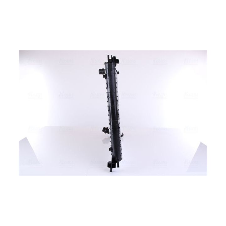 Radiatorius, variklio aušinimas NISSENS 69704A