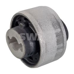 Valdymo svirties/išilginių svirčių įvorė SWAG 33 10 4202