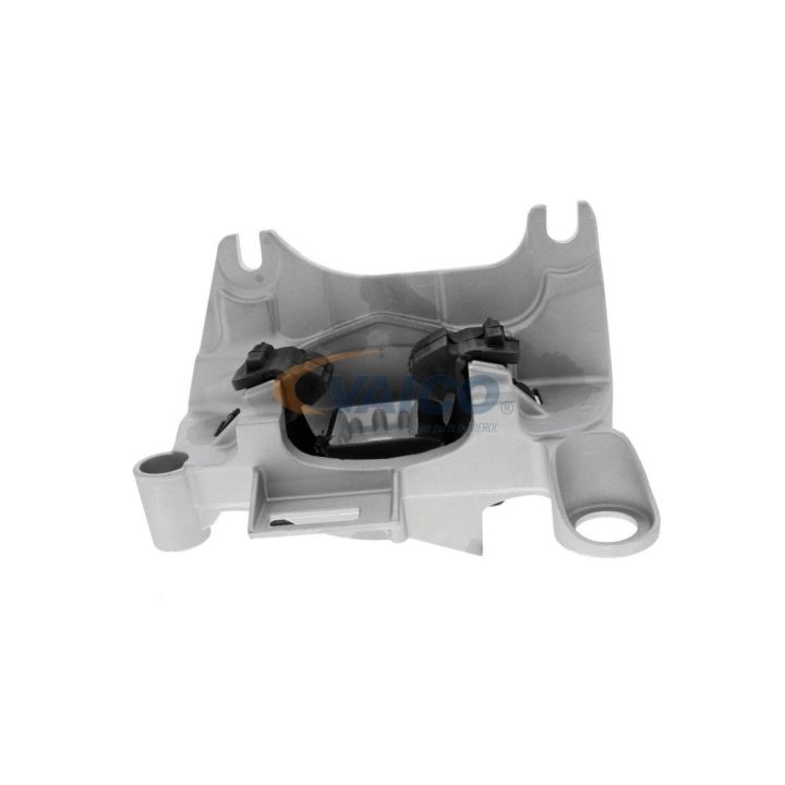 Variklio montavimas VAICO V46-1131