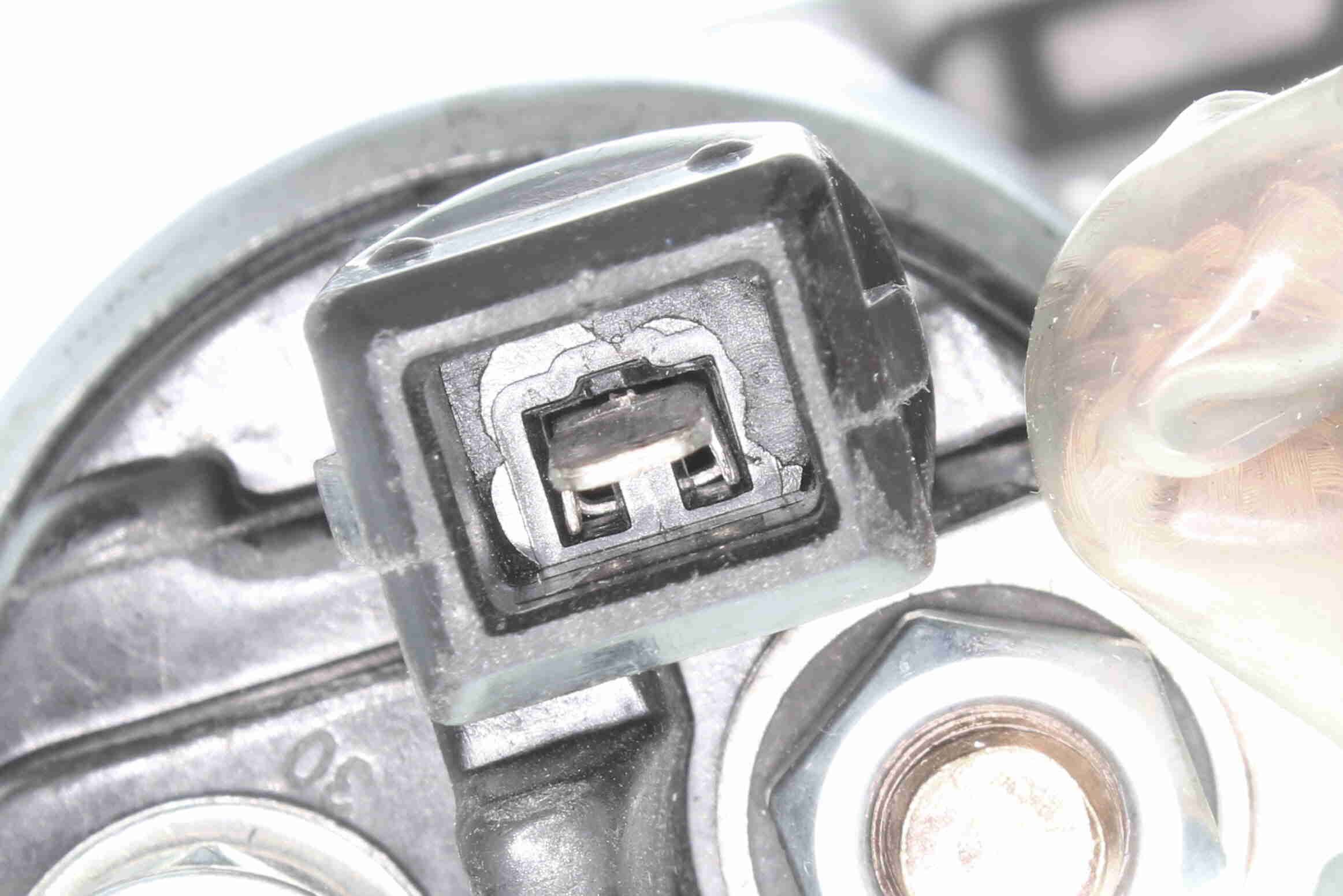 Starteris VEMO V20-12-38057