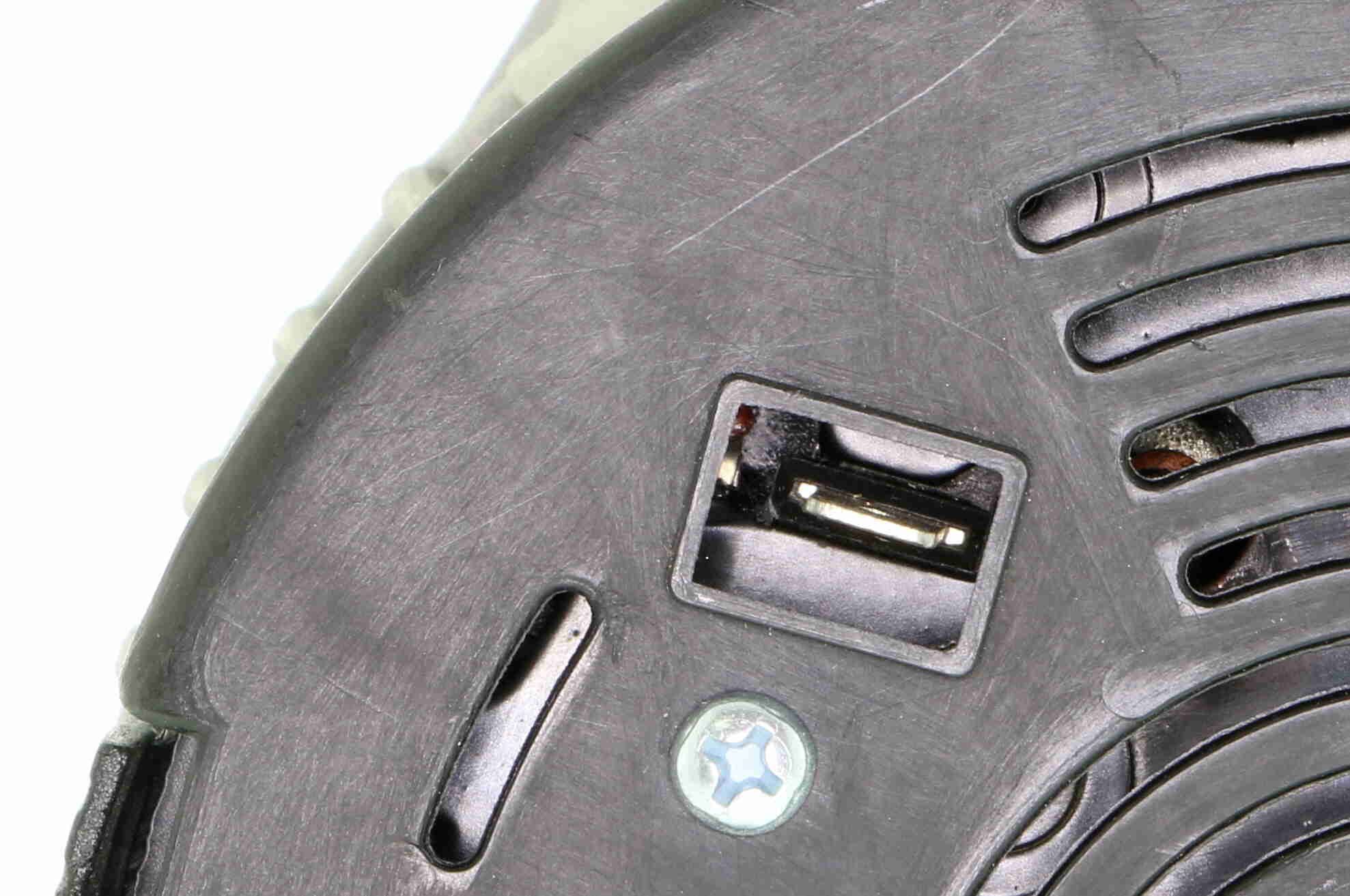 Kintamosios srovės generatorius VEMO V30-13-37990