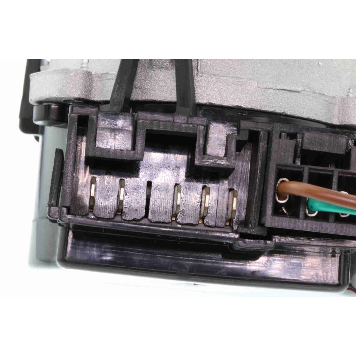 Valytuvo variklis VEMO V24-07-0032