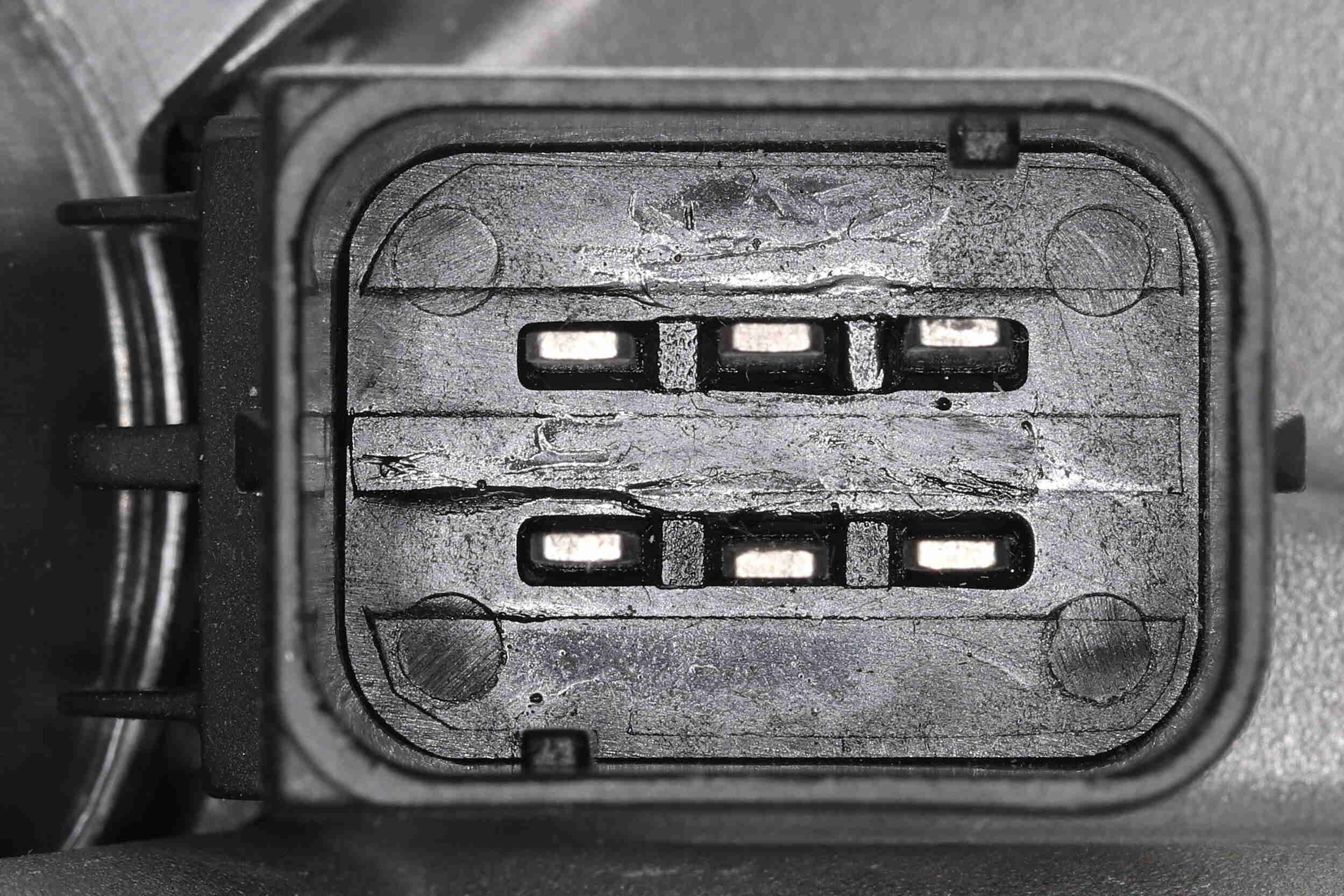 Darbinis cilindras, sankaba VEMO V30-77-1040