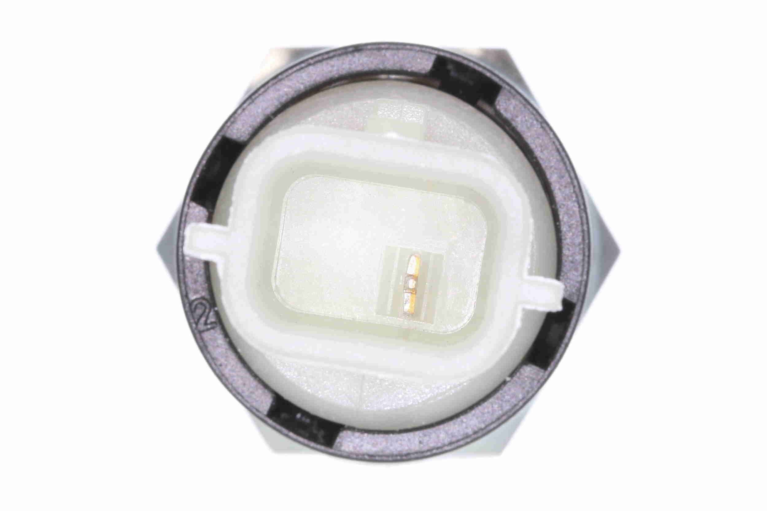 Alyvos slėgio jungiklis VEMO V46-73-0019