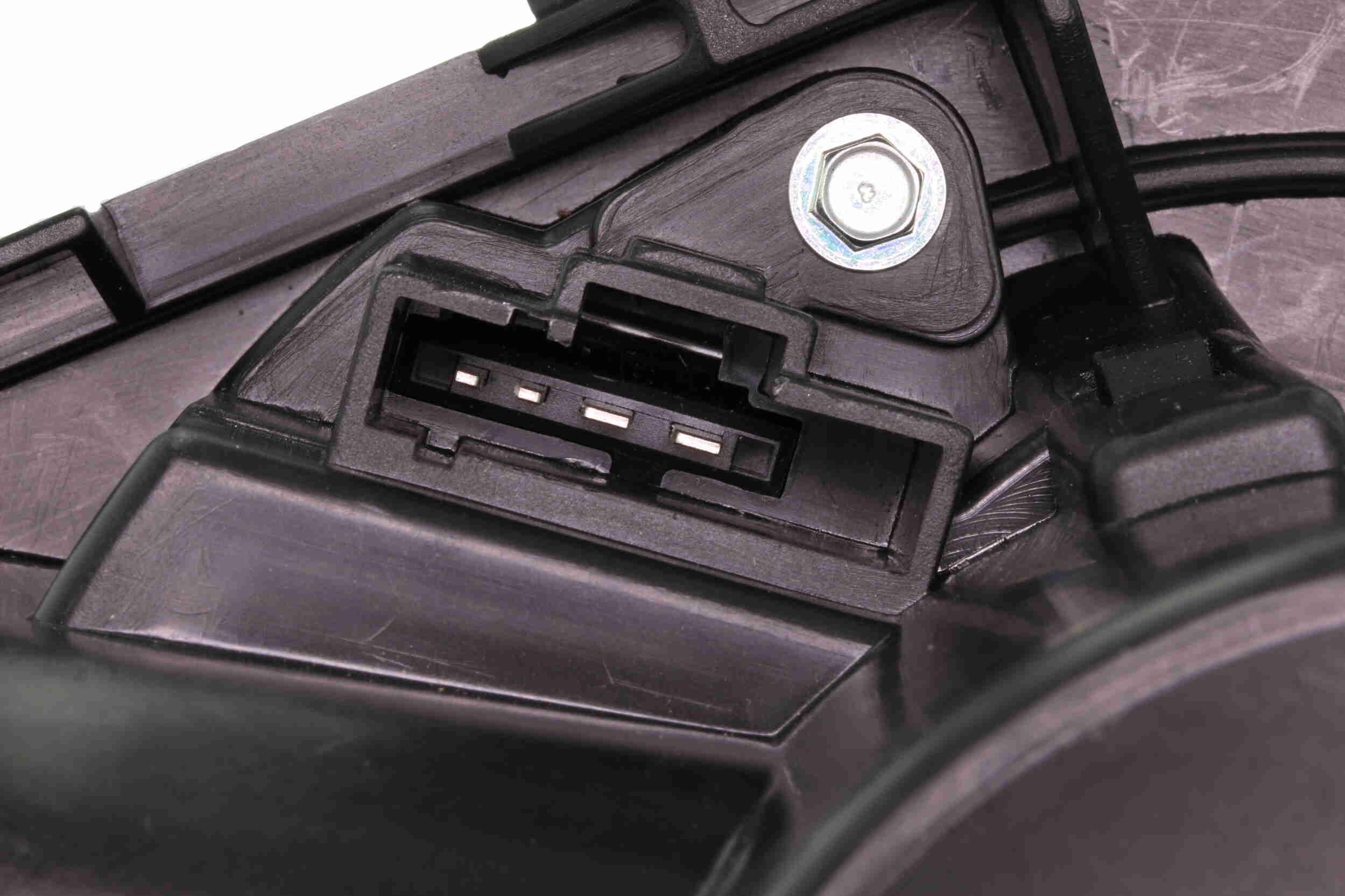 įsiurbimo ventiliatorius, kabinos oras VEMO V24-03-1352