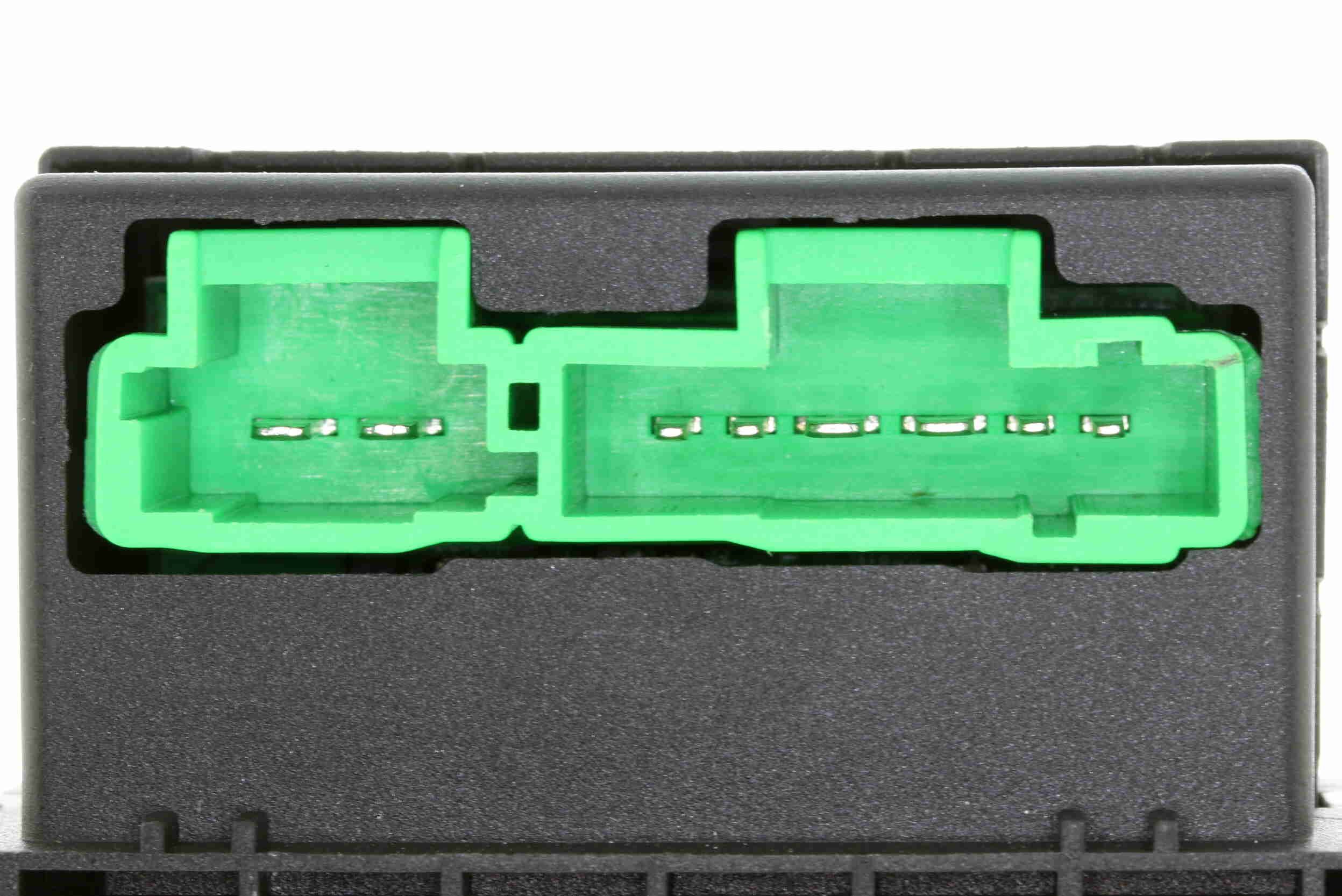 Reguliatorius, keleivio pusės ventiliatorius VEMO V33-79-0012