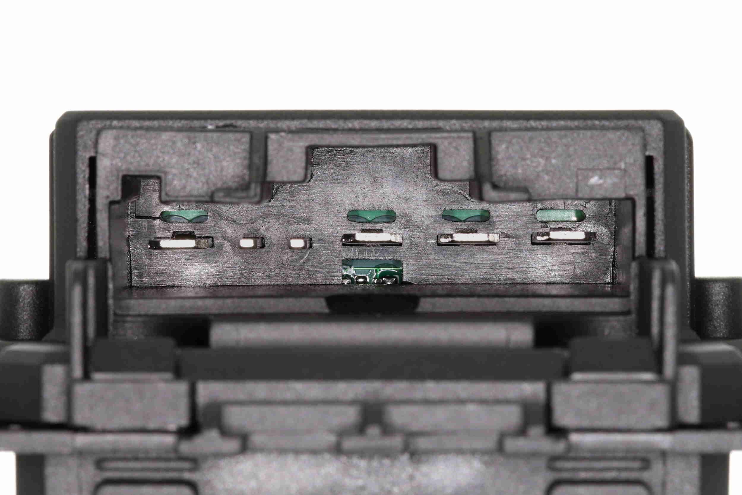 Reguliatorius, keleivio pusės ventiliatorius VEMO V46-79-0016