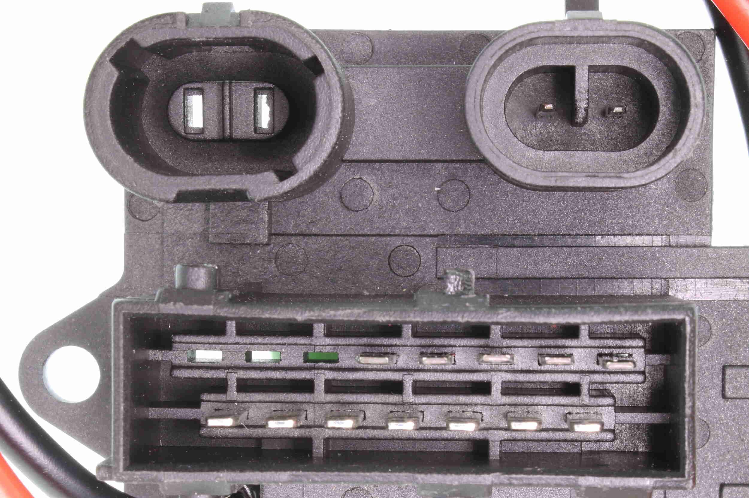 Reguliatorius, keleivio pusės ventiliatorius VEMO V46-79-0017