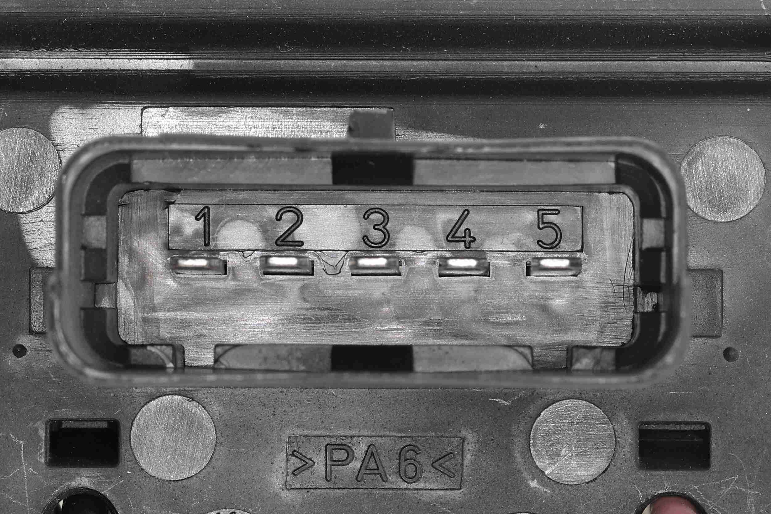 Reguliatorius, keleivio pusės ventiliatorius VEMO V46-79-0023