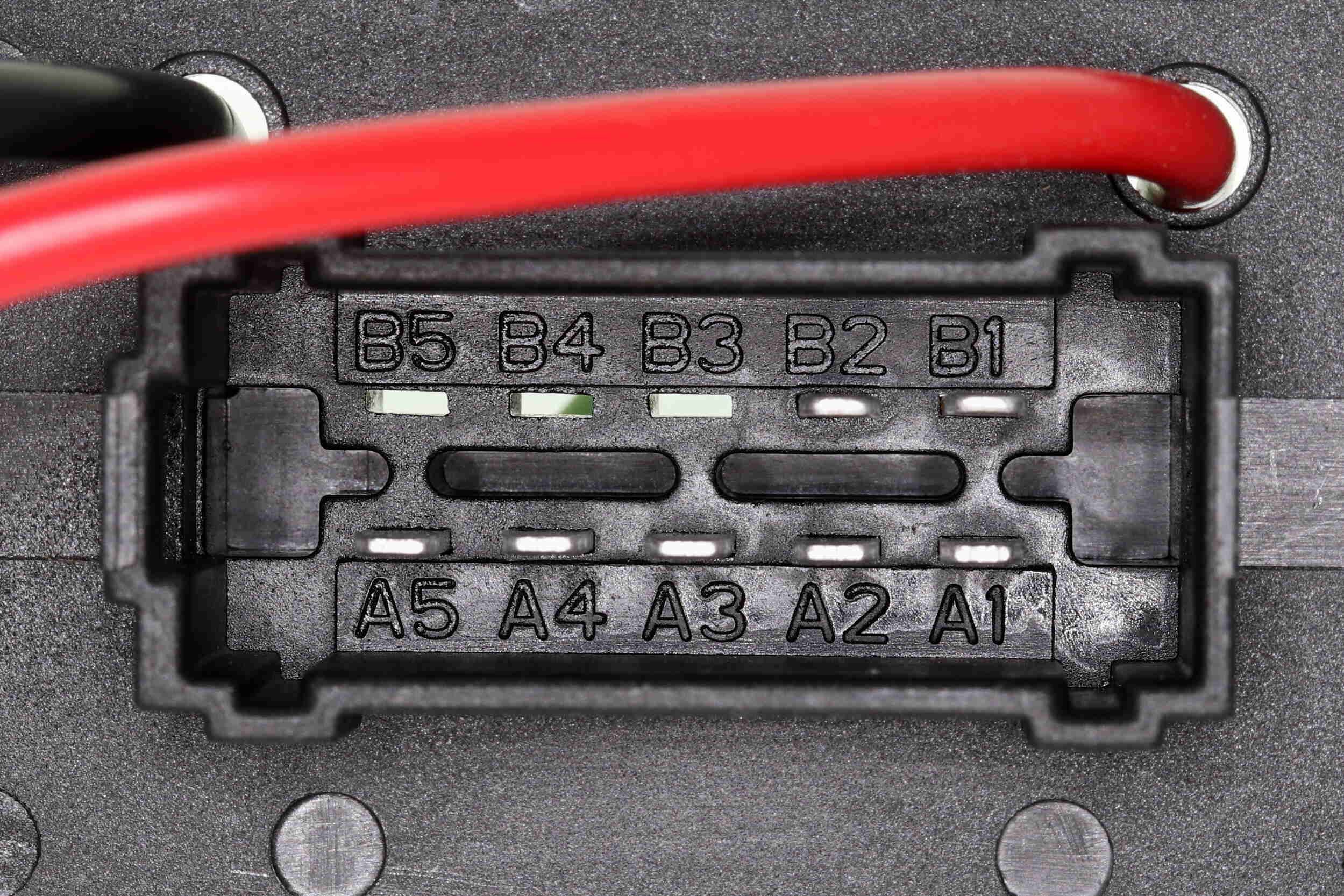 Reguliatorius, keleivio pusės ventiliatorius VEMO V46-79-0024