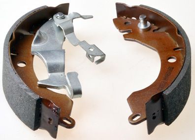 Stabdžių trinkelių komplektas DENCKERMANN B120018