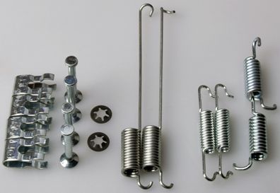 Priedų komplektas, stabdžių trinkelės DENCKERMANN B160113