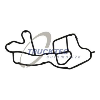Tarpiklis, alyvos aušintuvas TRUCKTEC AUTOMOTIVE 02.18.124