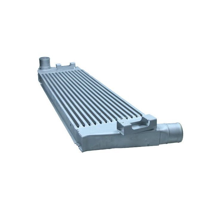 Tarpinis suslėgto oro aušintuvas, kompresorius MAXGEAR AC630042